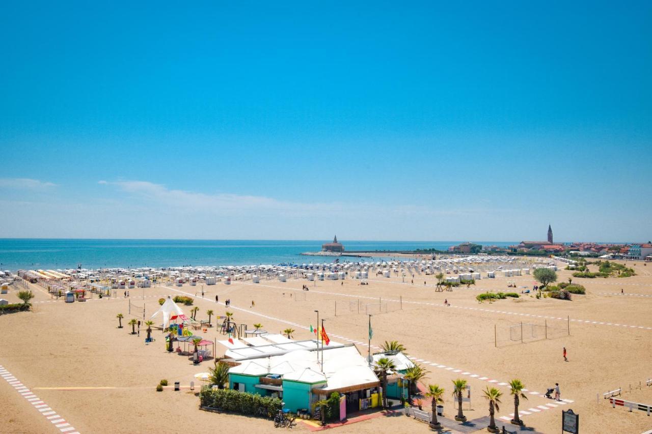 Hotel Riviera Caorle Bagian luar foto