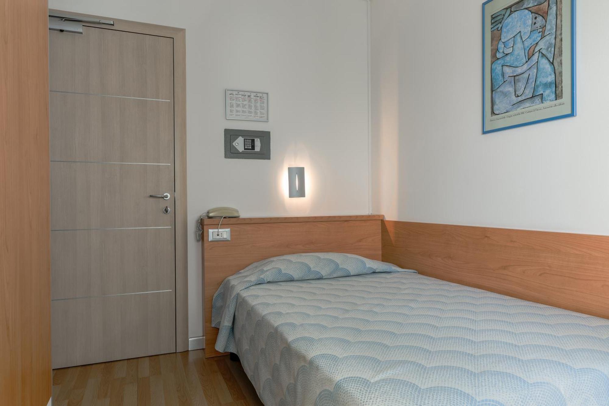 Hotel Riviera Caorle Bagian luar foto