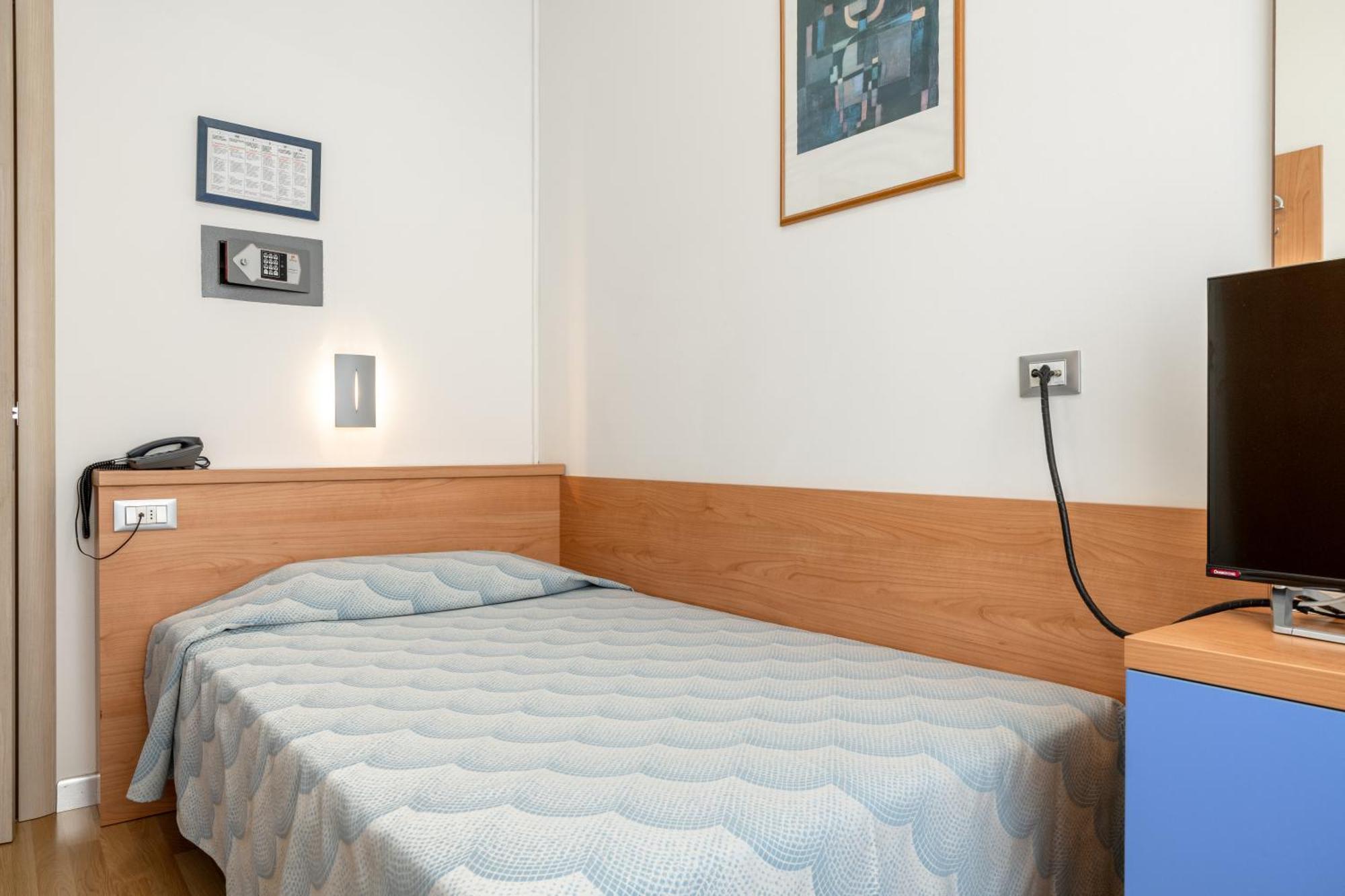 Hotel Riviera Caorle Bagian luar foto