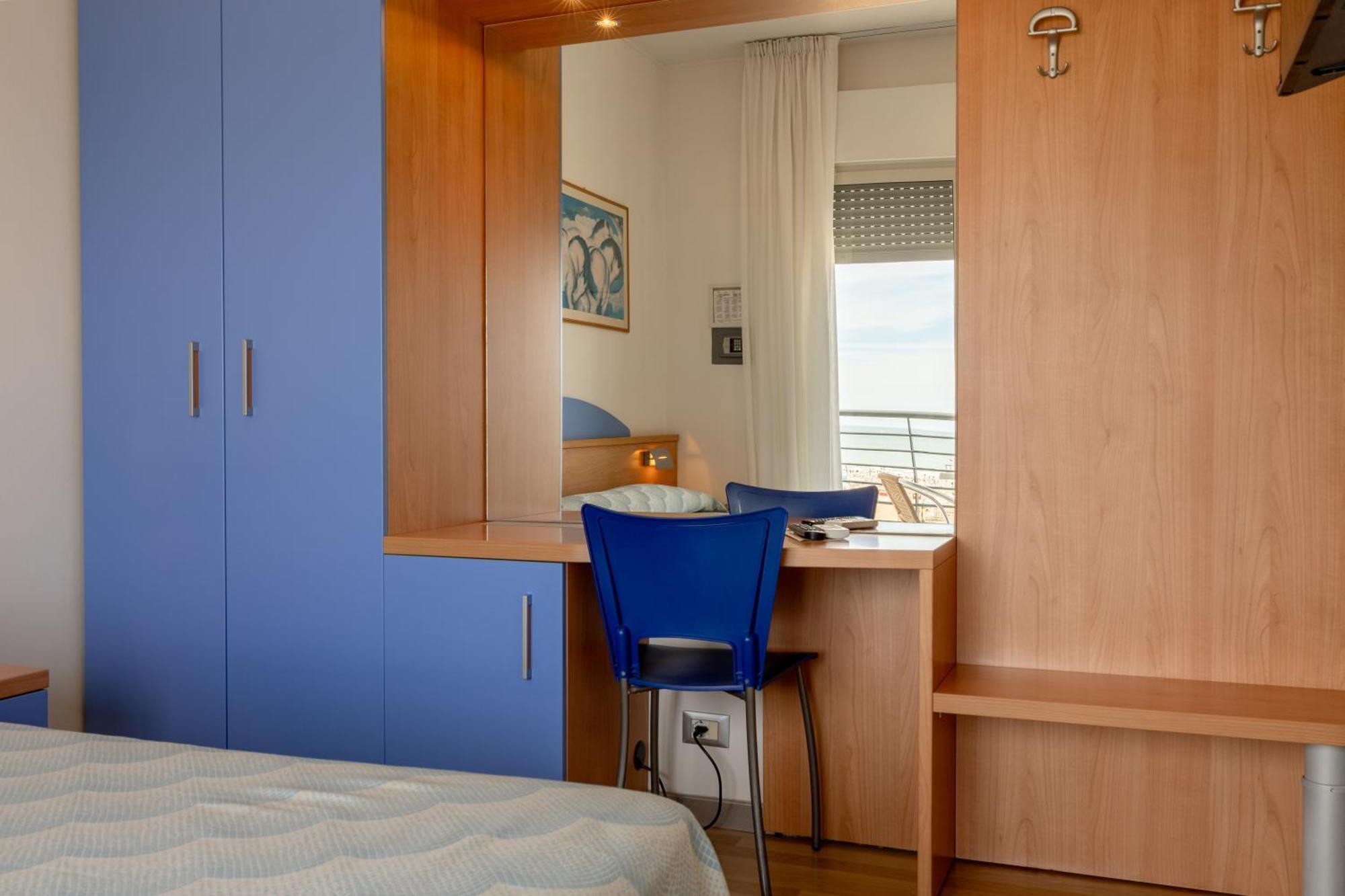 Hotel Riviera Caorle Bagian luar foto