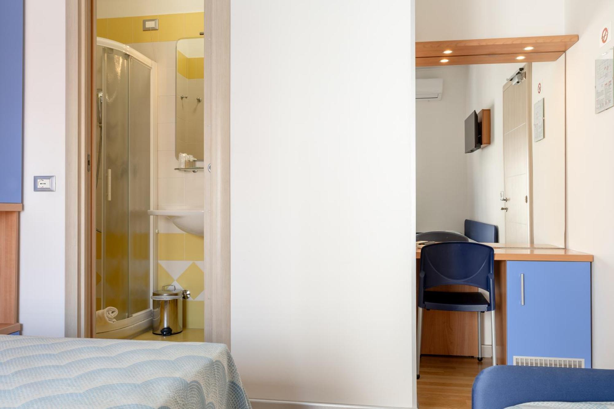Hotel Riviera Caorle Bagian luar foto