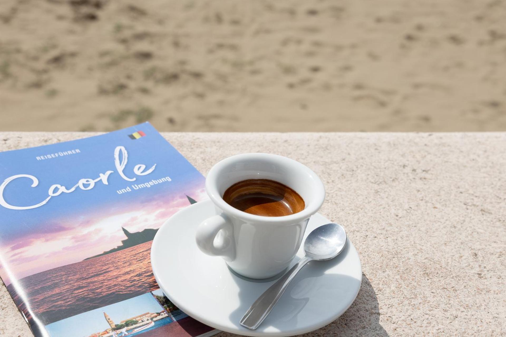 Hotel Riviera Caorle Bagian luar foto
