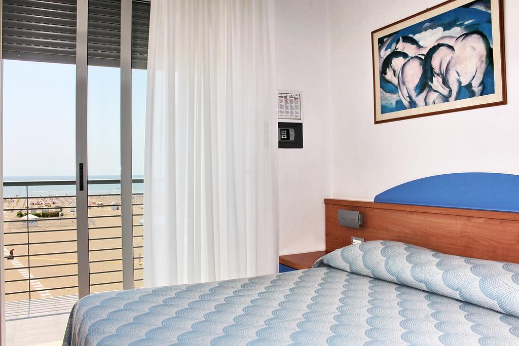 Hotel Riviera Caorle Bagian luar foto