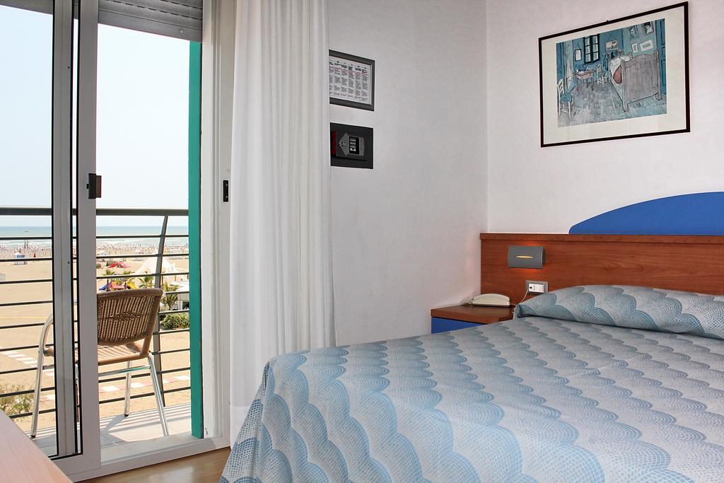 Hotel Riviera Caorle Bagian luar foto
